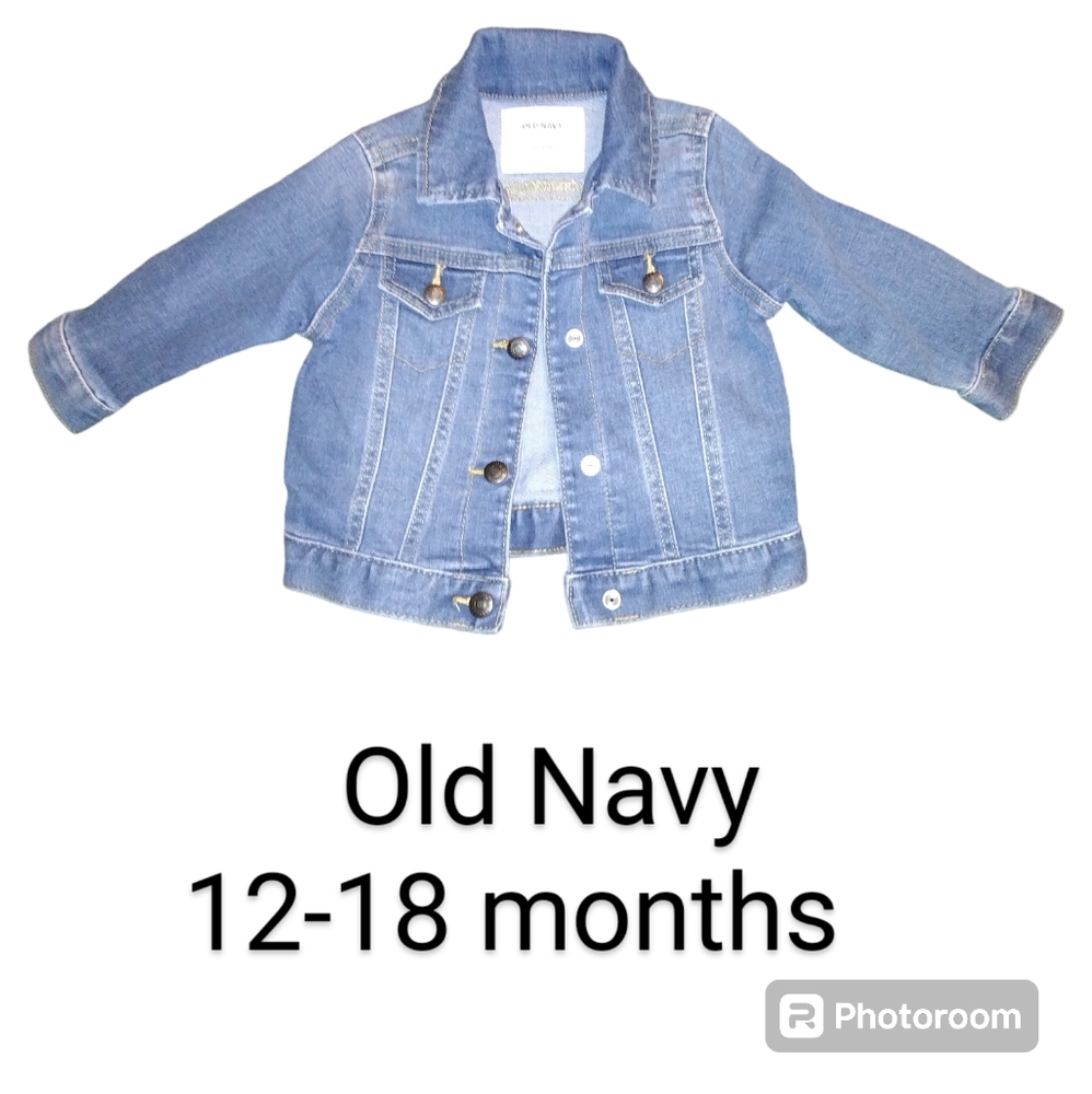 ♥️ 💙 Like new! Old Navy denim jacket with snaps - unisex 12-18 months